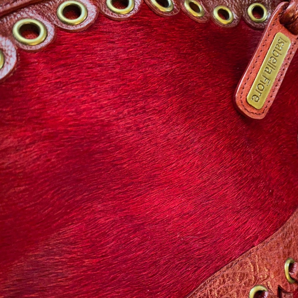 Isabella Fiore Red Hobo Bag - Picture 3 of 14
